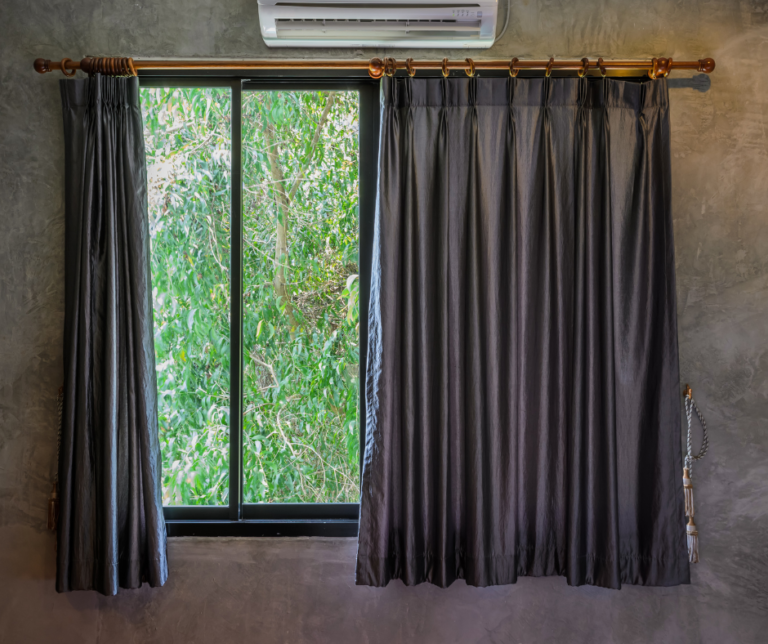 شركة تنظيف ستائر في الشارقة